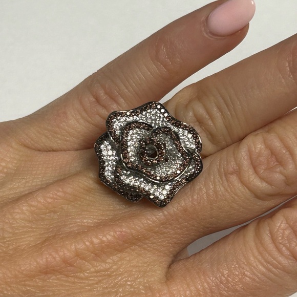 Suzy Levian Sterling Silver Brown White CZ Flower Ring NWT - Picture 2 of 7
